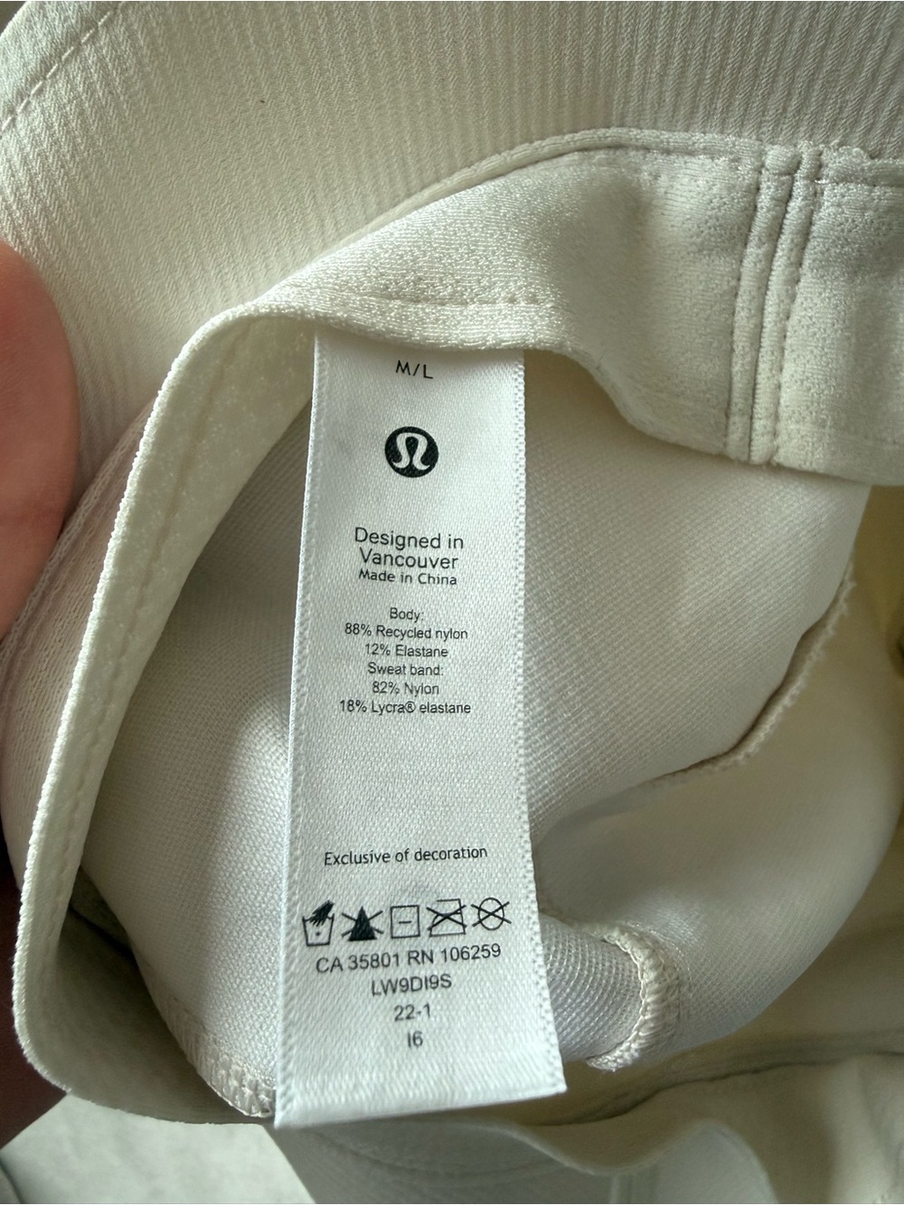 Lululemon hat - Picture 5 of 5